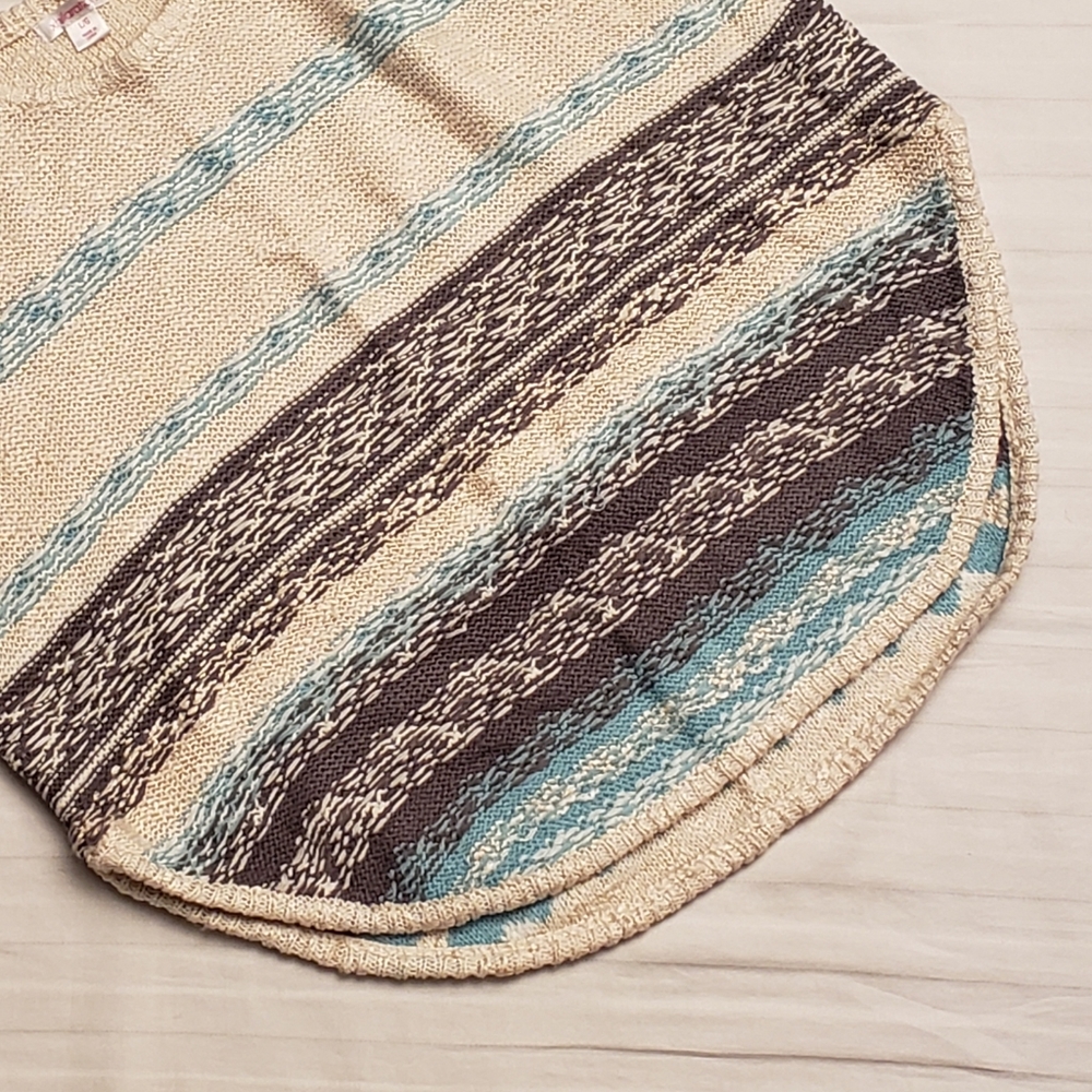 Lite and Airy Knit Top, Size L - Picture 4 of 9
